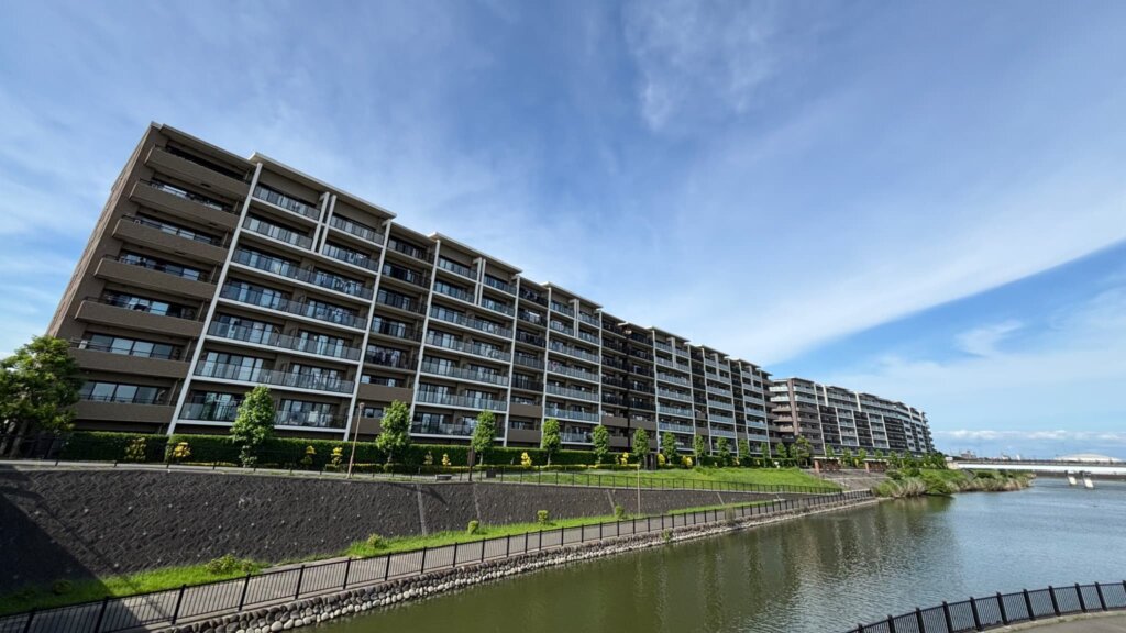 グランアルト越谷レイクタウンの外観