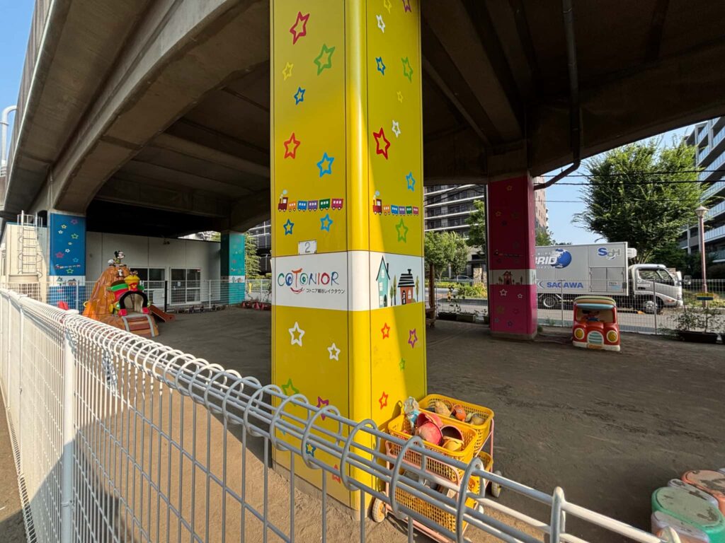 にじの駅保育園の園庭